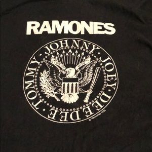 Ramones tee. Size Large